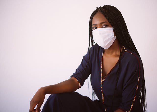 BlackWomanWearingMask